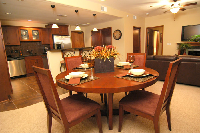 Dining Room & Kitchen